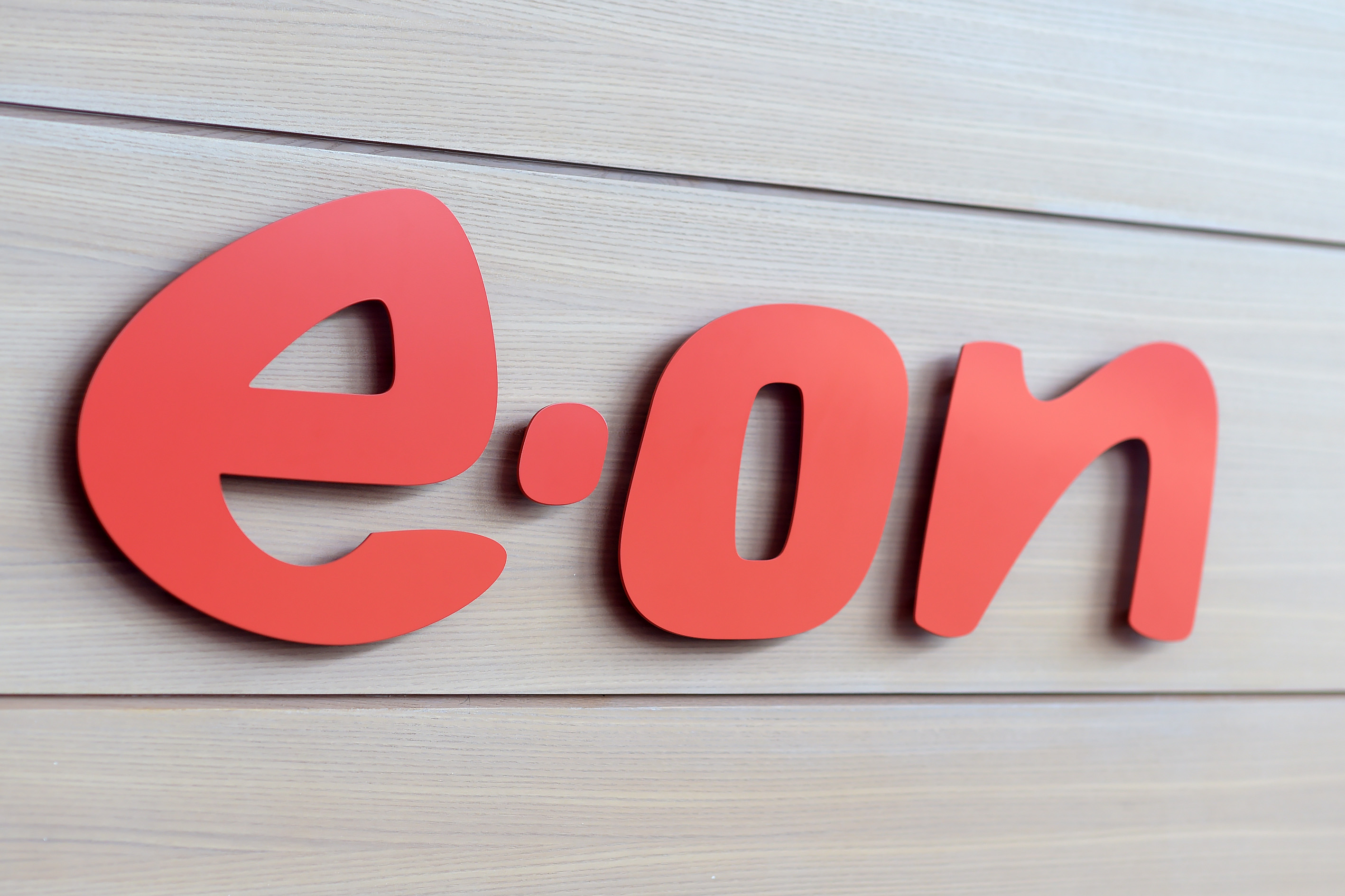 eon-logo-01